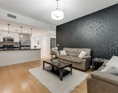 1200 Main Street - Photo Thumbnail 4