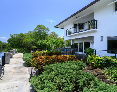 5246 Boca Marina S - Photo Thumbnail 11