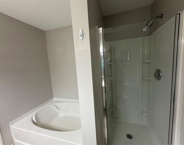 12842 Cowper Drive - Photo Thumbnail 8