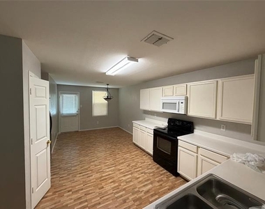 12842 Cowper Drive - Photo Thumbnail 1
