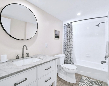 11311 Pond View Drive - Photo Thumbnail 8