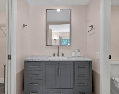 11311 Pond View Drive - Photo Thumbnail 13