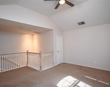 2100 Newport Drive - Photo Thumbnail 29