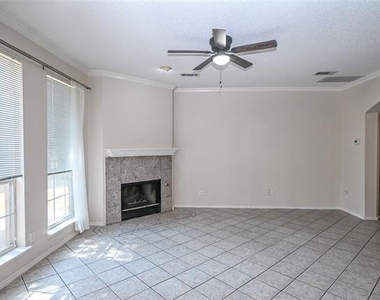 2100 Newport Drive - Photo Thumbnail 10