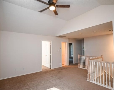 2100 Newport Drive - Photo Thumbnail 30