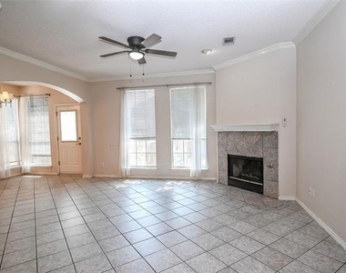 2100 Newport Drive - Photo Thumbnail 9