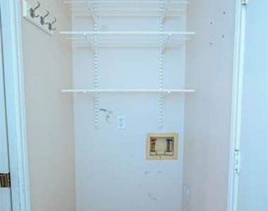 2100 Newport Drive - Photo Thumbnail 16