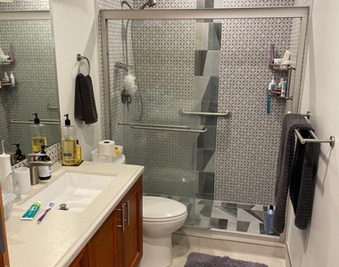 1400 Ne 18th Street - Photo Thumbnail 4