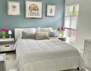 1400 Ne 18th Street - Photo Thumbnail 1