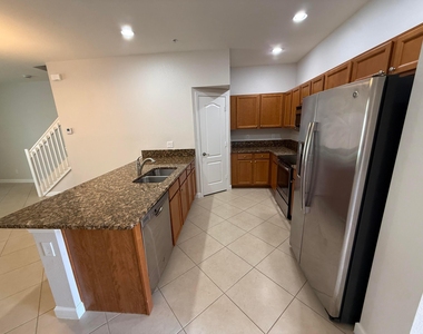 9519 Sw Merlin Court - Photo Thumbnail 4