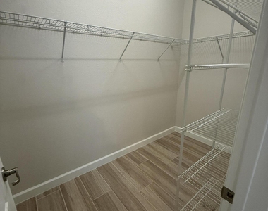 9519 Sw Merlin Court - Photo Thumbnail 17
