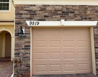 9519 Sw Merlin Court - Photo Thumbnail 1