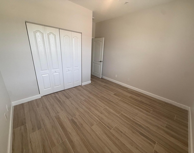 9519 Sw Merlin Court - Photo Thumbnail 15