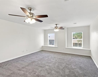 3403 Oakleigh Lane - Photo Thumbnail 21