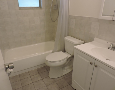 9046 Se Parkway Drive - Photo Thumbnail 9