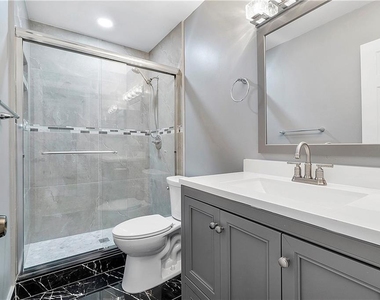 11477 Nw 39th Court - Photo Thumbnail 14