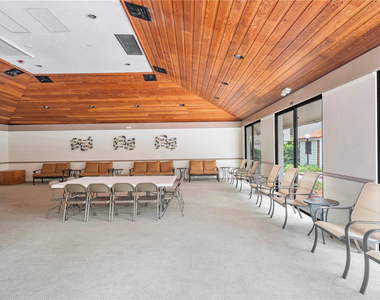 8437 Forest Hills Drive - Photo Thumbnail 24