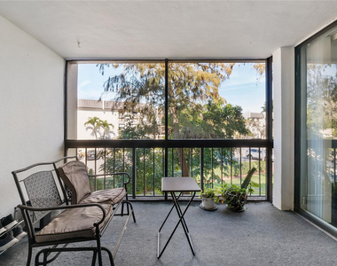 8437 Forest Hills Drive - Photo Thumbnail 13