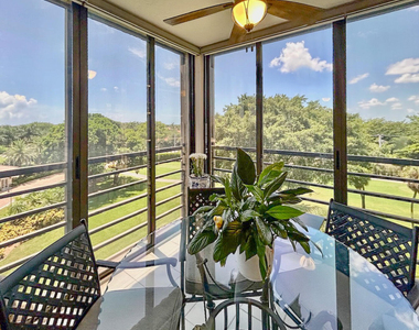 7568 Regency Lake Drive - Photo Thumbnail 13