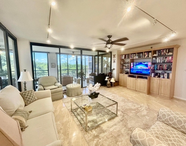 7568 Regency Lake Drive - Photo Thumbnail 4