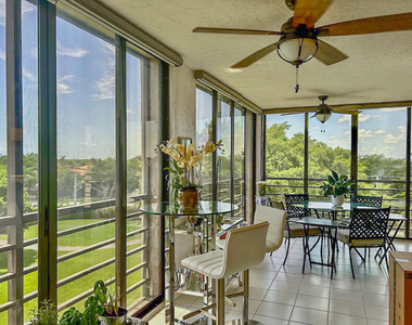 7568 Regency Lake Drive - Photo Thumbnail 14