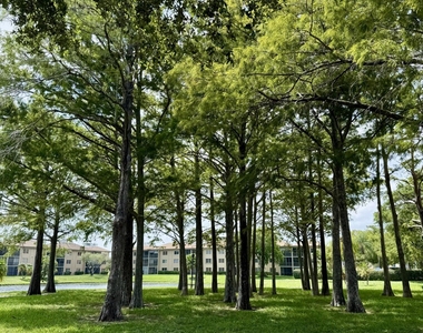7770 Nw 50th Street - Photo Thumbnail 3