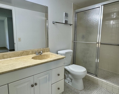 7770 Nw 50th Street - Photo Thumbnail 10