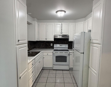 313 Sw 1st Court - Photo Thumbnail 4