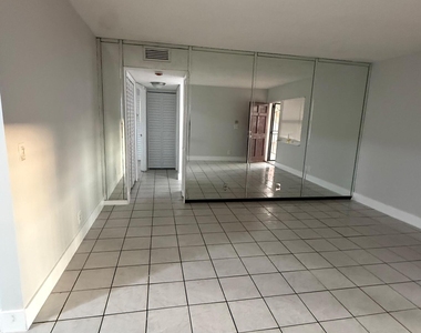 313 Sw 1st Court - Photo Thumbnail 7