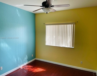903 N Santa Catalina Circle - Photo Thumbnail 18