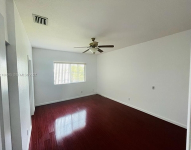 903 N Santa Catalina Circle - Photo Thumbnail 11