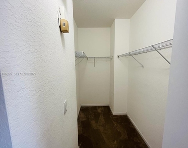 903 N Santa Catalina Circle - Photo Thumbnail 15