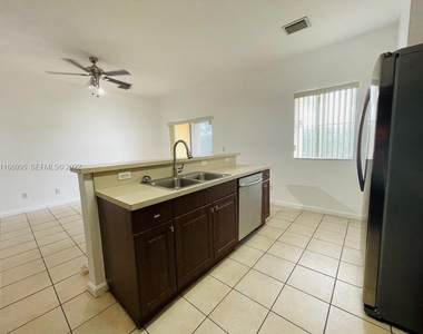 903 N Santa Catalina Circle - Photo Thumbnail 10