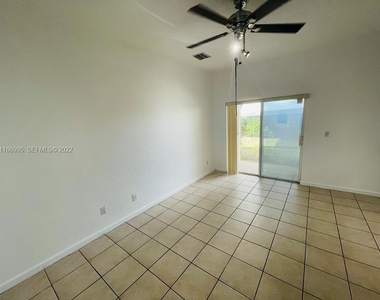 903 N Santa Catalina Circle - Photo Thumbnail 6