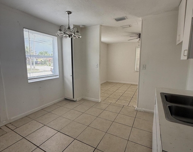 865 W 3rd Street - Photo Thumbnail 10