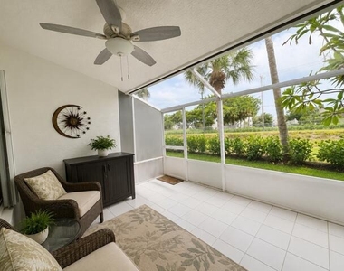 6098 Lake Hibiscus Drive - Photo Thumbnail 6