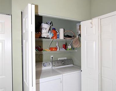 6098 Lake Hibiscus Drive - Photo Thumbnail 2