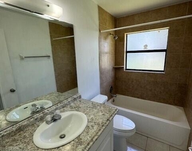 4355 Royal Banyan Way - Photo Thumbnail 5