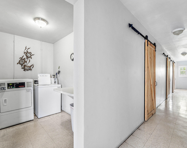 4111 Ne 21st Way - Photo Thumbnail 4