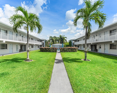 4111 Ne 21st Way - Photo Thumbnail 6