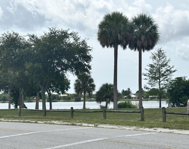 3080 Lake Osborne Drive - Photo Thumbnail 11