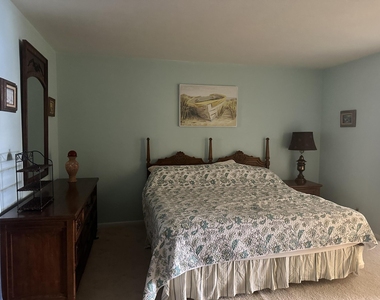 3080 Lake Osborne Drive - Photo Thumbnail 2