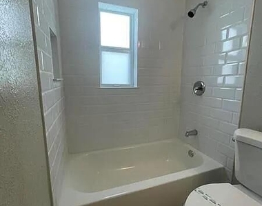 2505 Avenue L - Photo Thumbnail 2