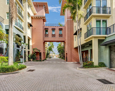235 Ne 1st Street - Photo Thumbnail 12