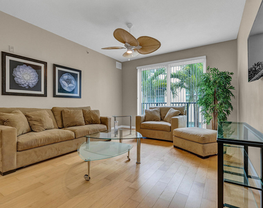 235 Ne 1st Street - Photo Thumbnail 5