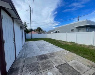 613 54th Street - Photo Thumbnail 13