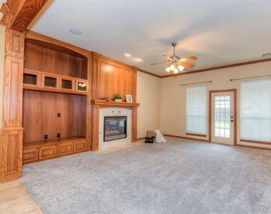 1708 Nw 182nd Drive - Photo Thumbnail 3