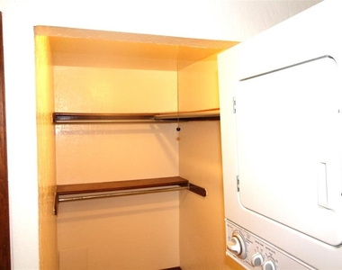 1901 E Lindsey Street - Photo Thumbnail 12