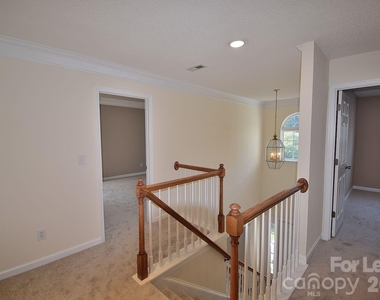 2941 Glen Summit Drive - Photo Thumbnail 12