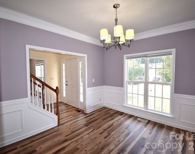 2941 Glen Summit Drive - Photo Thumbnail 17